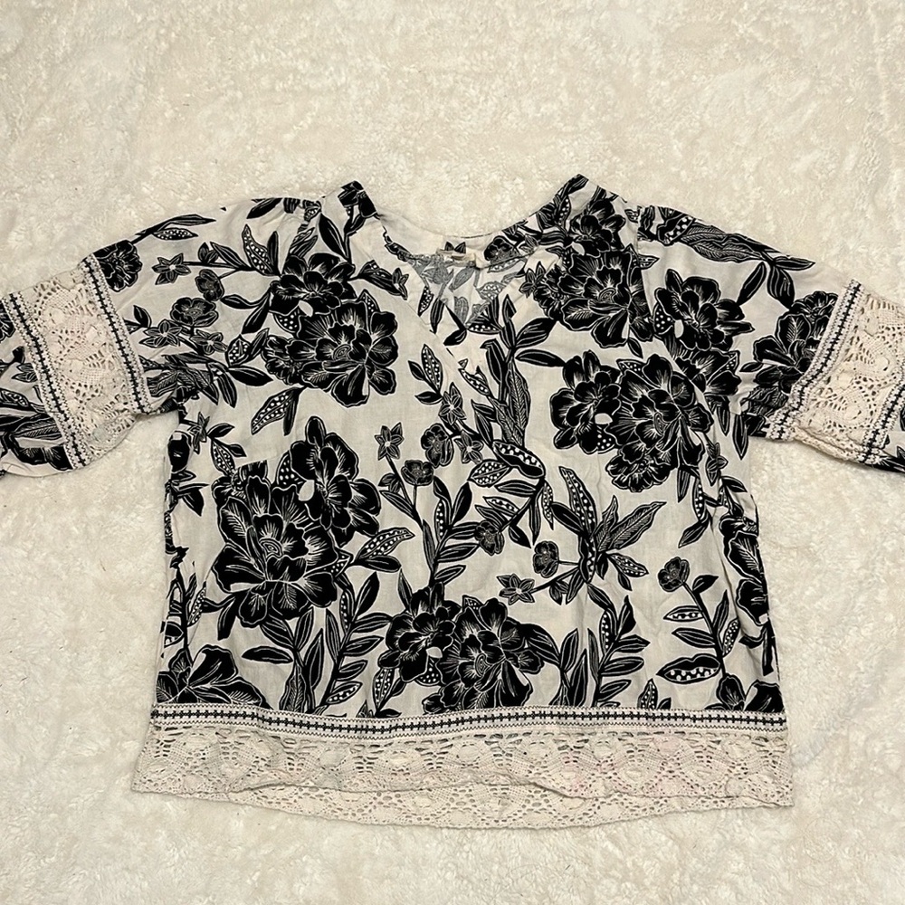 Black and White Floral Top